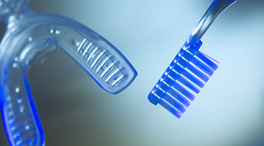Comment nettoyer une gouttière dentaire ?